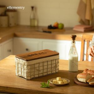 Caja de pan de metal negro mate para encimera Soporte de pan elegante con tapa Perfecto para almacenar bollos Rollos y pasteles - Product Image 5