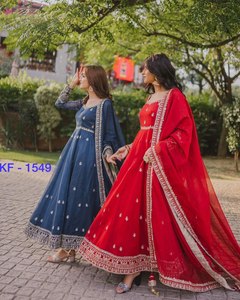 เสื้อคลุมผ้าจอร์เจียแบบหนาพร้อม dupatta ดีไซน์ใหม่ล่าสุด - Product Image 3