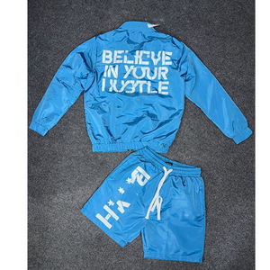 ชุดเสื้อยืดโพลีเอสเตอร์สำหรับผู้ชายชุดวิ่งกางเกงขาสั้นผ้าไนลอนแบบรูดซิปสะท้อนแสง - Product Image 2