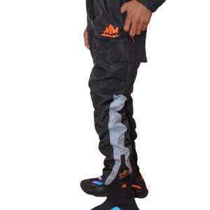 Pantalon coupe-vent en nylon pour homme, pantalon de survêtement léger, poches zippées, style cargo, fermeture éclair à la cheville, vêtements de sport, streetwear - Product Image 6