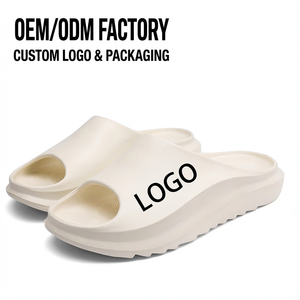 כפכפי חוף BreezeStep עם לוגו בהתאמה אישית, כפכפים לגברים לשימוש חיצוני ופנימי, סוליה עבה מ-EVA, כפכפי פלטפורמה מקצף לבית - Product Image 1