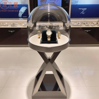 Tables d'exposition de montres modernes avec éclairage LED, vitrines de luxe pour bijoux et montres, fabrication sur mesure par le fabricant source.