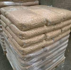 DIN PLUS/EN-Pellets de madera europeos, bolsas retráctiles de PE de 15kg, para uso en supermercados, venta al por mayor - Product Image 1