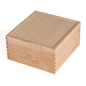 Set de Degustación en Caja de Madera con 4 Vasos de Whisky, Cuaderno y Bolígrafos Incluidos, Madera de Arce - Product Image 2