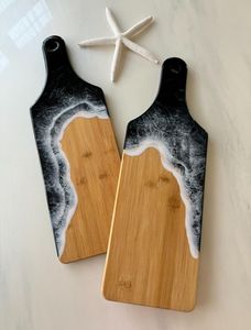 Elegante tabla de cortar de madera y resina con superficie pulida Lisa perfecta para fotografía de alimentos y exhibición de restaurantes - Product Image 4