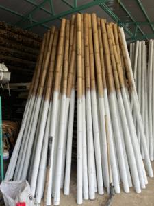 Clôture en bambou naturel du Vietnam pour l'extérieur | Poteaux de jardin pour projets d'aménagement paysager décoratifs faits à la main avec une bonne affaire - Product Image 2