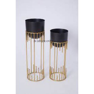 Ensemble en métal résistant enduit de poudre de couleur blanche de 2 pots de fleurs et jardinières avec support de designer unique à prix compétitif - Product Image 4