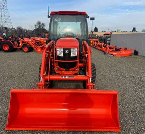 Tractor Agrícola L4060 de 40 HP en Oferta, con Cargador Frontal LA905, Rojo, Tracción en las 4 Ruedas, Alta Productividad - Product Image 5