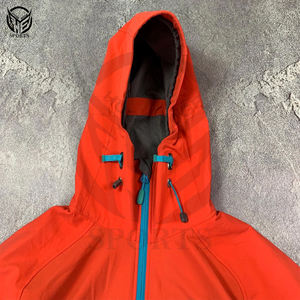 Veste en polaire à capuche douce de qualité supérieure, nouvelle conception, chaude pour l'hiver, fermeture éclair, logo personnalisé imprimé en relief - Product Image 3