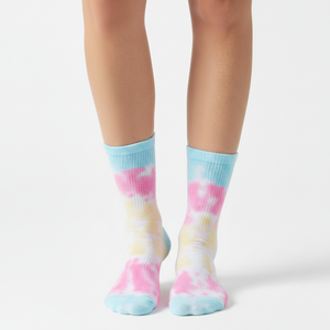 Chaussettes de sport personnalisées en batik pour femmes, décontractées, tricotées pour l'automne, antidérapantes, fabriquées en Turquie, avec logo personnalisé - Product Image 2