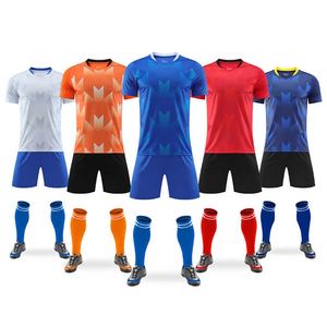 Vente en gros de maillots de football personnalisés pour hommes 100% coton Style décontracté Design de club original brodé T-shirts personnalisés solides - Product Image 6