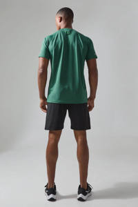 เสื้อยืด2ชิ้นสำหรับผู้ชายเสื้อยืดสีเขียวสำหรับออกกำลังกายและออกกำลังกายในยิมชุดกางเกงขาสั้นสำหรับผู้ชายออกแบบโลโก้ได้ตามต้องการ - Product Image 2