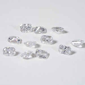 เพชรที่เปล่งประกายและกระจายแสงสีได้อย่างยอดเยี่ยมห้ากะรัต HPHT แล็ปปลูก IGI ได้รับการรับรองอัญมณีประกายสดใสสำหรับการทำเครื่องประดับ - Product Image 5