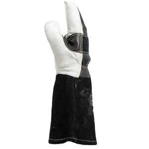 Venta al por mayor de cuero de vaca de doble capa de cuero de trabajo alargado Anti-caliente guantes de soldador ignífugo rescate bombero estilo impermeable - Product Image 3