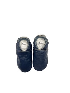 Chaussures pour bébé en cuir souple de qualité supérieure, fermeture à boucle, semelle souple, chaussures de premiers pas pour nourrissons et tout-petits avec personnalisation de marque, vente en gros - Product Image 2