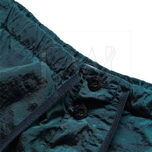 Ceinture élastique à cordon de serrage Short coupe-vent en polyester/nylon uni pour hommes Logo personnalisé Imperméable et respirant - Product Image 4