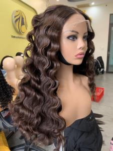 Perruque en cheveux humains ondulés effet océan avec closure et frontal en dentelle transparente - Product Image 1