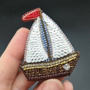 Breloques de sac en alliage |   Porte-clés lumineux coloré et amusant avec des perles |   Pierres précieuses tendance Perles vintage |   Durable, imperméable, écologique - Product Image 1