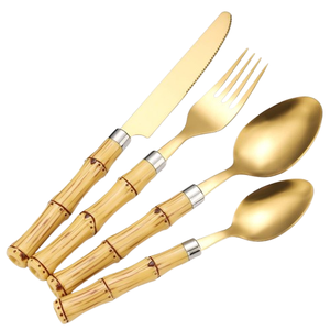 Juegos de cubiertos personalizados, cuchillo de Metal, tenedor y cuchara con mango de bambú de madera, cubiertos de Metal de alta tendencia chapados en oro, acero con espejo - Product Image 6