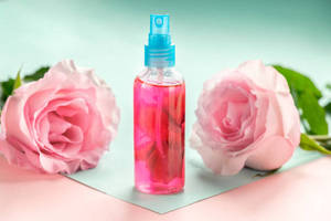 Etiqueta privada Antienvejecimiento Hidratante Piel Tónico Spray Agua de rosas Refrescante con ingredientes de Hamamelis - Product Image 2