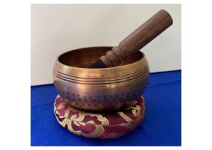 Bol chantant tibétain artisanal en acier inoxydable poli de haute qualité, méditation, yoga, guérison sonore, bien-être holistique authentique, 2026 - Product Image 2