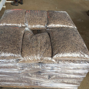 Pellets de madera en forma de briquetas, color marrón, alto contenido calórico, baja humedad, combustible con 0.8% de cenizas, densidad de 750 kg/m³, diámetro de 6 mm, para calefacción de estufas. - Product Image 1
