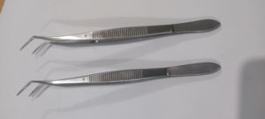 Venta al por mayor pinzas quirúrgicas dentales Meriam de 16cm con punta en ángulo dentada pinzas de algodón fuente de alimentación manual - Product Image 6