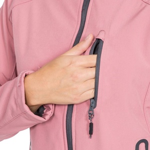 Chaqueta Softshell ecuestre transpirable a prueba de viento impermeable para exteriores para mujer ODM con cierre de cremallera - Product Image 3