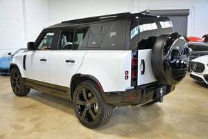 Land Rover Defender 110 X-Dynamic SE 2023 Usado en Excelentes Condiciones - Product Image 3