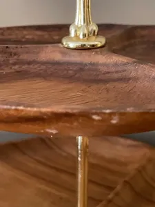 Présentoir de table luxueux fait à la main design forgé couleur or taille profonde en aluminium coulé métal servant en acier inoxydable - Product Image 5