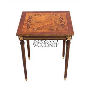 Juego de Mesas Auxiliares Clásicas de Madera con Diseño de Marquetería Incrustada y Detalles en Oro Antiguo para Interiores de Lujo - Product Image 5