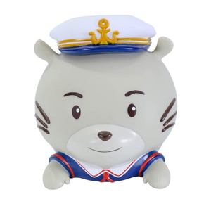 Figura Decorativa de Capitán León Marino de Resina Artificial Estilo Europeo, Hecha a Mano, Marca Win Seng - Product Image 1
