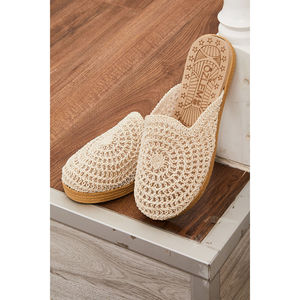 Pantuflas de Punta Cerrada Color Crema con Detalle Tejido, Estilo Invernal para Interiores, Transpirables, Antideslizantes, Forro de Algodón, Suela de Madera/EVA/Plástico - Product Image 1