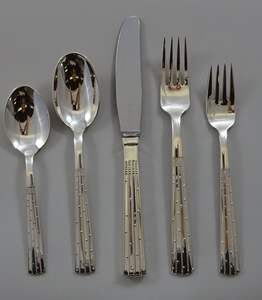 Juego de Cubiertos de Acero Inoxidable de Primera Calidad, Acabado Espejo Elegante, Aptos para Lavavajillas, Ecológicos, para Uso Diario y Fiestas - Product Image 3