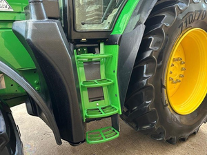 Barato nuevo y usado agrícola Johnn Deeree 6170R, 6110M con cargador MX T410. SOLO 106 HORAS - Product Image 4