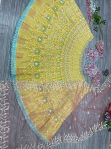 Hermosa ropa de fiesta más tendencia Lehenga con bordado de múltiples hilos pesados - Product Image 5