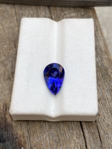 Piedra preciosa de corte de pera de tanzanita de grado AAA Natural certificada, zoisita suelta de 3,40 quilates con lupa, piedra preciosa de Color superior limpia para joyería - Product Image 3