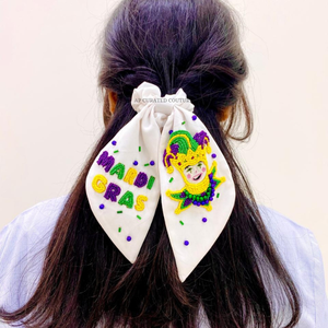 Mardi Gras Designer Scrunchie con trabajo de cuentas de semillas bordadas a mano | Accesorios para el cabello personalizables DE LA India - Product Image 4