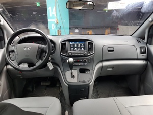 Xe thương mại hạng nặng Hyundai Grand Starex MU197111 năm 2021, xe chở người đáng tin cậy, thiết kế khung gầm chắc chắn, động cơ tiết kiệm nhiên liệu - Product Image 3