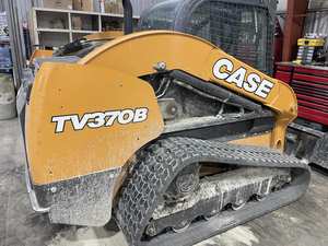 2021 CASE TV370B Chargeuse compacte sur chenilles | 74 HP | Levage vertical | Technologie de la série B | Grande capacité - Product Image 2