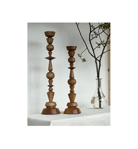 Support de bougie en bois massif artisanal, pilier avec une touche traditionnelle pour les célébrations culturelles et la décoration spirituelle - Product Image 2