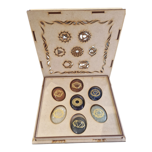 Juego de Siete Chakras Ovalados con Caja de Madera, Piedras de Palma de Cristal Natural Grabadas con Reiki, Preciosos Juegos de Siete Chakras. - Product Image 2