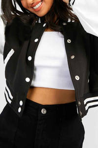 Chaquetas Letterman de Alta Calidad Premium 2024 para Mujer, Cuerpo de Lana, Mangas de Cuero Vacuno, Chaquetas Varsity con Mangas de Cuero - Product Image 5