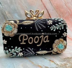 Bolso de mano de diseñador de estilo clásico hecho a mano con hermosa decoración de perlas bordadas exquisita atención detalle patrón de caramelo - Product Image 1