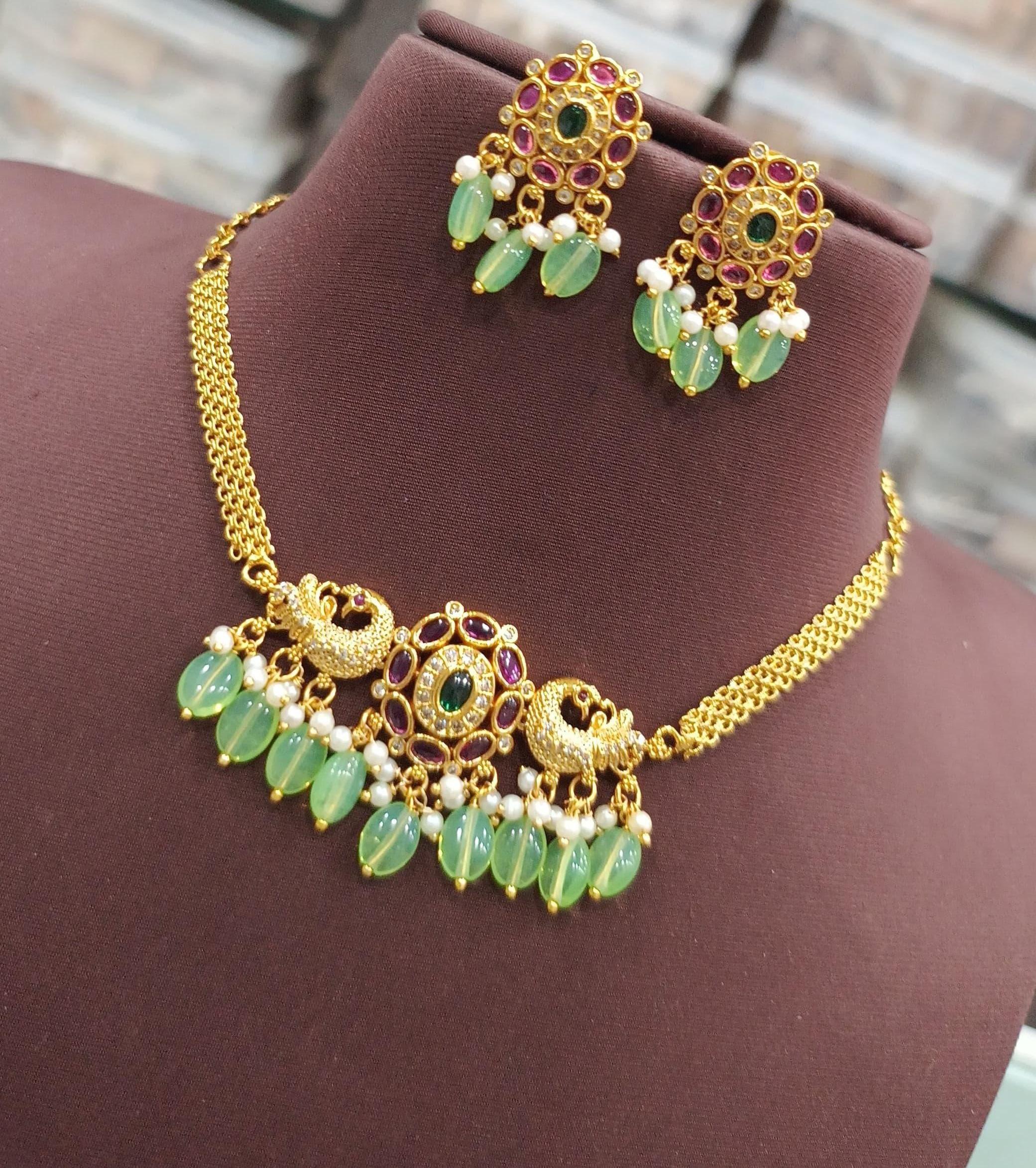 ทะเลสีเขียว