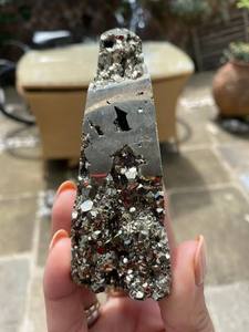 หินโมราคริสตัลรูปหอระฆังดรูซี่ไพไรต์ขัดเงาสำหรับบ้านออฟฟิศรักการทำสมาธิ - Product Image 3