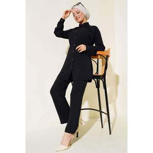 Ensemble 2 pièces détaillé avec pompon sur le devant Noir - Product Image 3