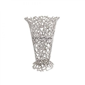 Conjunto de diseño de lujo único hecho de metal de alta calidad estándar de 2 floreros centro de mesa y suministro de decoración de la India - Product Image 3