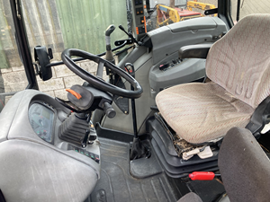 รถแทรกเตอร์เกษตร ZETOR CRYSTAL HD 170HSX140 ขับเคลื่อน 4 ล้อ มือสอง สภาพดี เหมาะสำหรับการเกษตร การขนส่ง และงานภาคสนามที่หนัก - Product Image 2