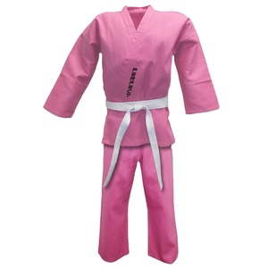 Uniformes de Karate Personalizados Aprobados por la WKF - Cómodo Gi de Artes Marciales de Poliéster/Algodón con Colores y Tallas Personalizadas - Product Image 1